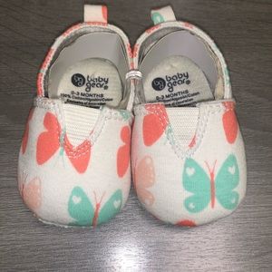 Butterfly print baby shoes 0-3 months NEVER USED